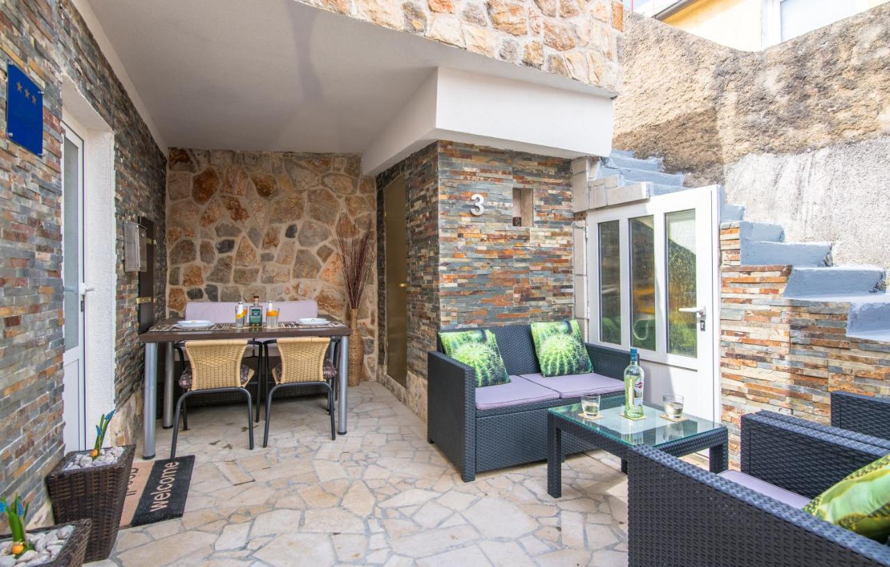 Apartament Stone House Knez Vrbnik Zewnętrze zdjęcie