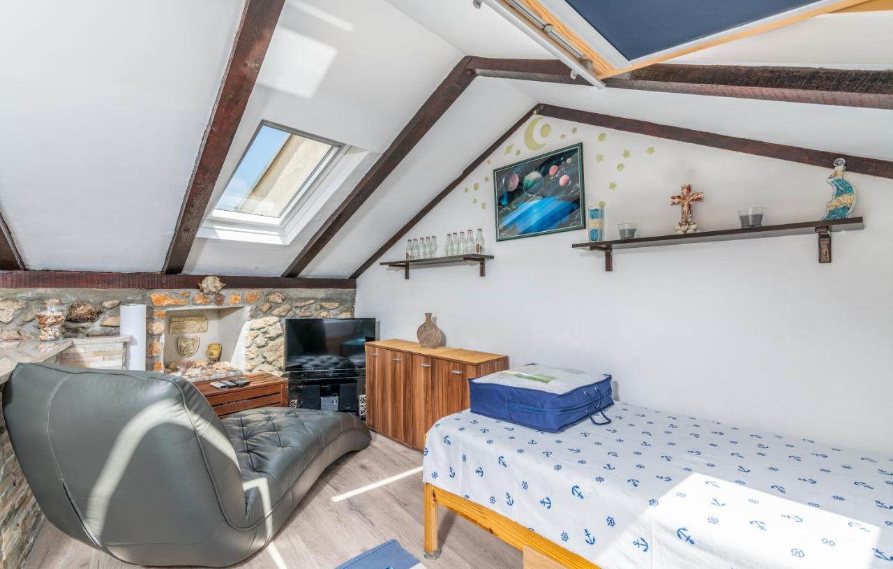 Apartament Stone House Knez Vrbnik Zewnętrze zdjęcie
