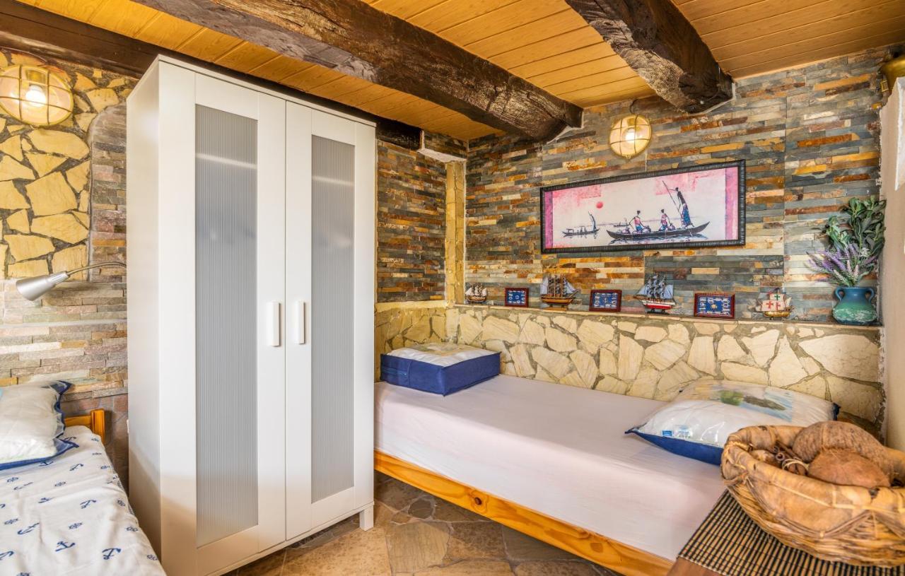 Apartament Stone House Knez Vrbnik Zewnętrze zdjęcie