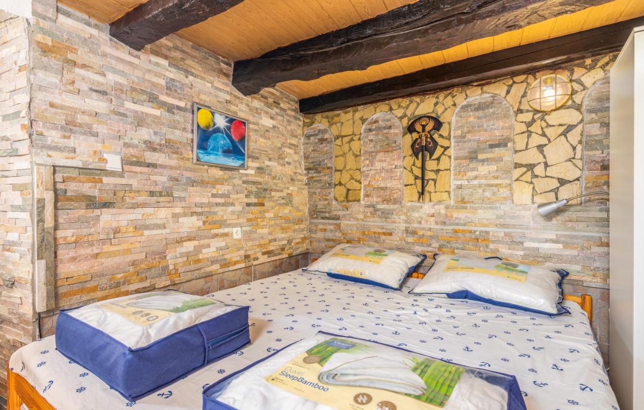 Apartament Stone House Knez Vrbnik Zewnętrze zdjęcie