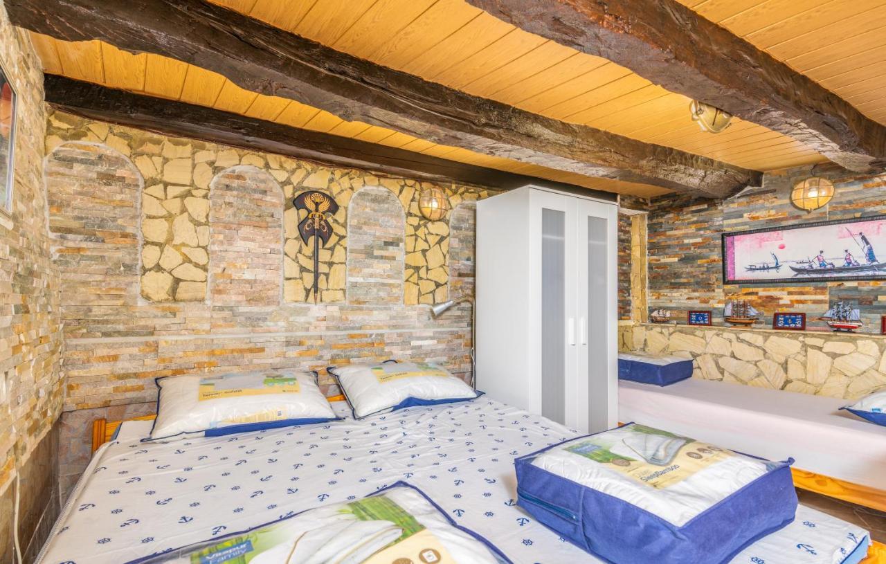 Apartament Stone House Knez Vrbnik Zewnętrze zdjęcie